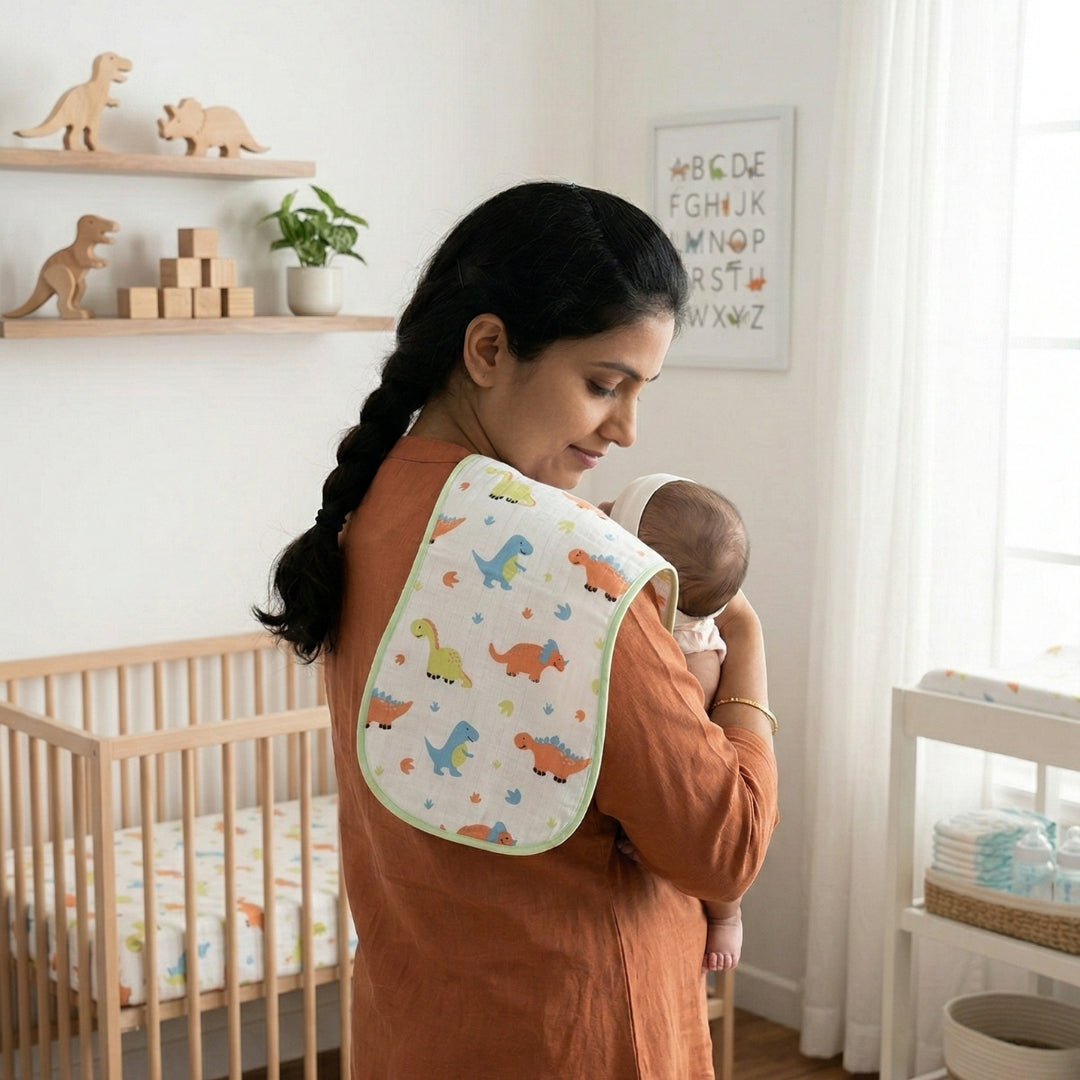 Ultra Soft Organic Muslin Burp Cloth (6-Layer, Ultra Absorbent) - Dinosaur Days
