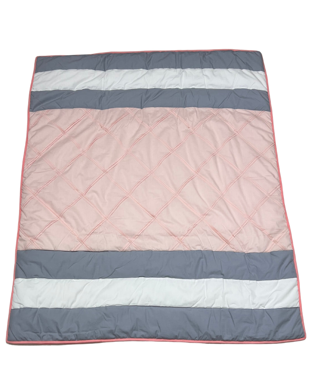 Dreamy Stripes Quilt (Peach)